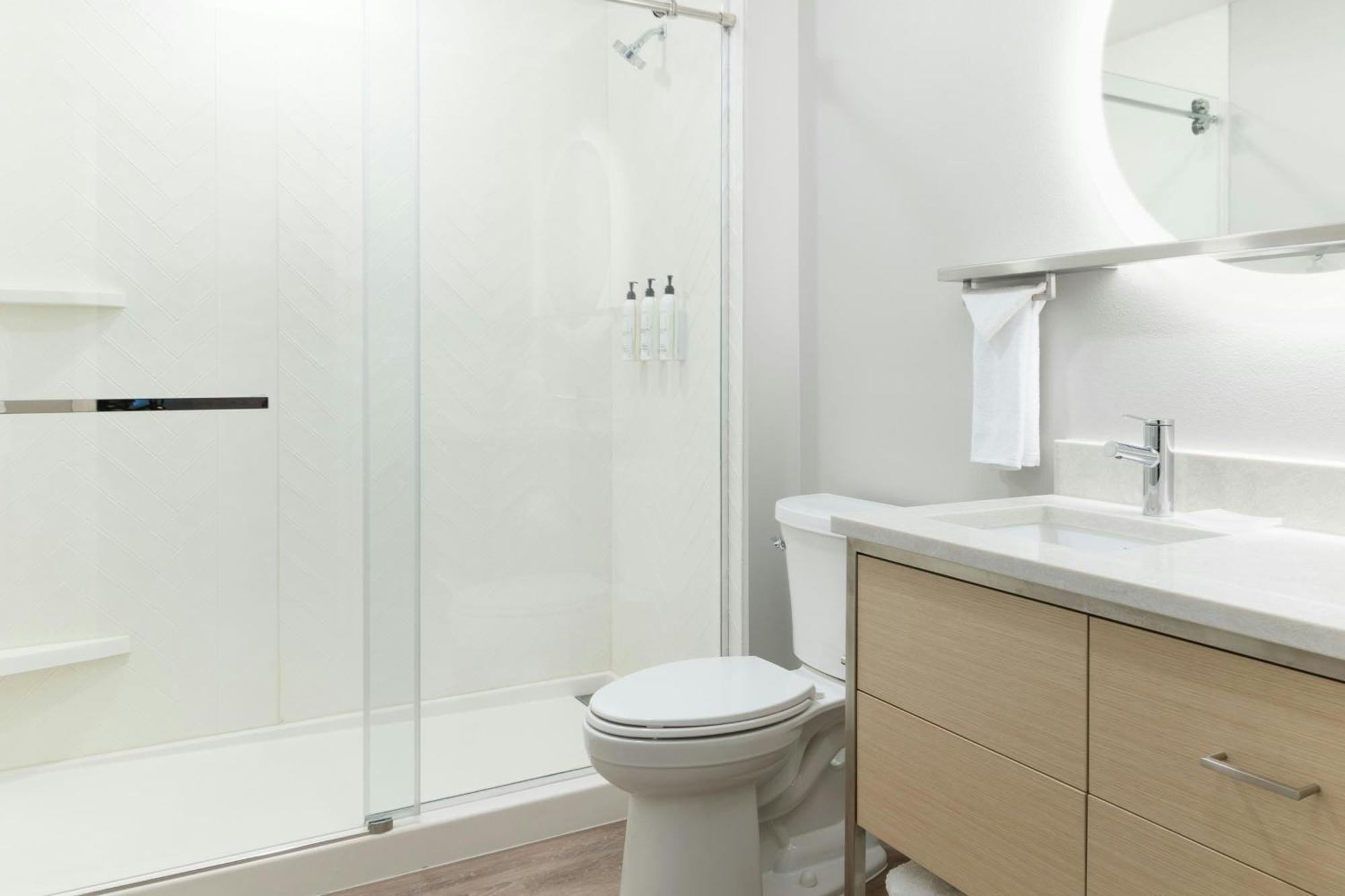 Towneplace Suites By Marriott Монровия Экстерьер фото